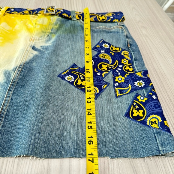 NWOT RARE! Limited edition Michigan Wolverines Patchwork Denim Miniskirt Size 12 - Picture 6 of 6